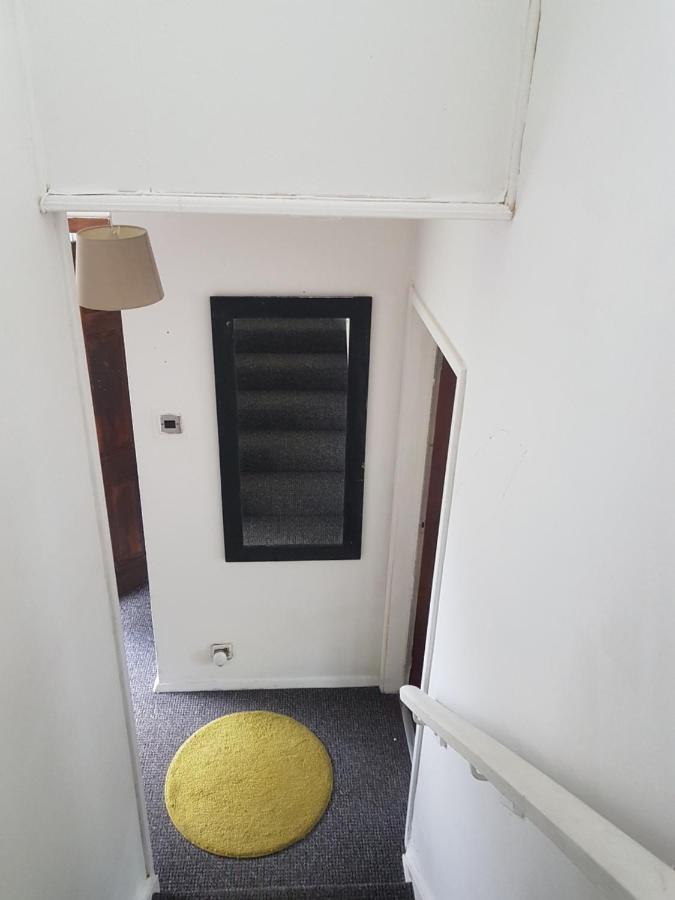 4 Mereside Walk Manchester Eksteriør bilde